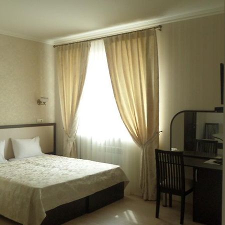 Royal Hotel Harkiv Oda fotoğraf
