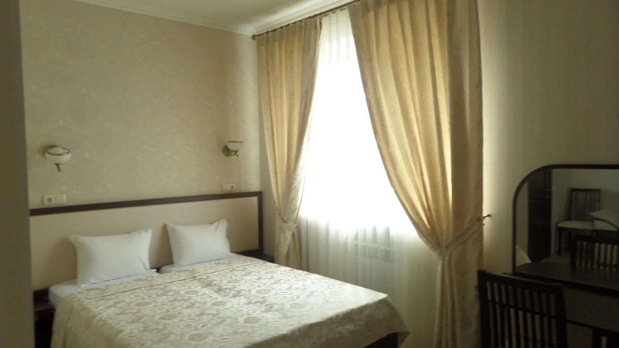 Royal Hotel Harkiv Oda fotoğraf