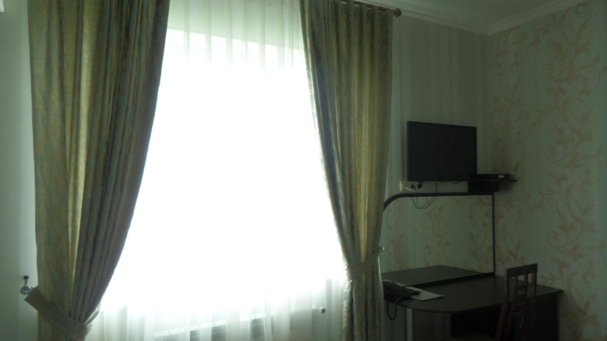 Royal Hotel Harkiv Oda fotoğraf